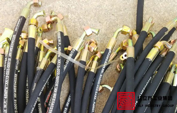 红立方软管